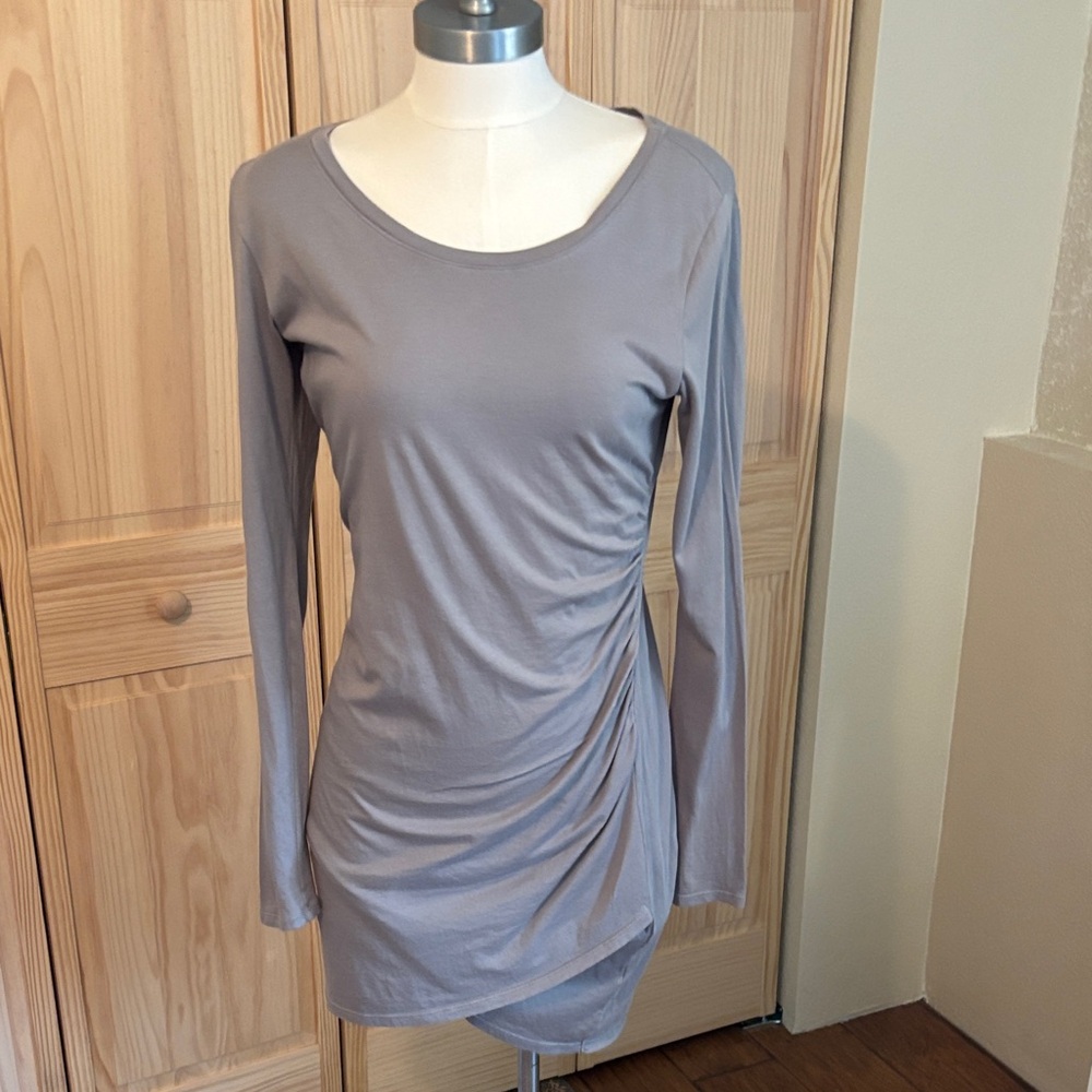 bobi Long Sleeve Ruched Scoop Neck Top - Light Gray